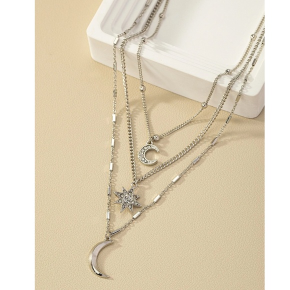 Celestial Moons Star Multilayer Necklace - Picture 5 of 6